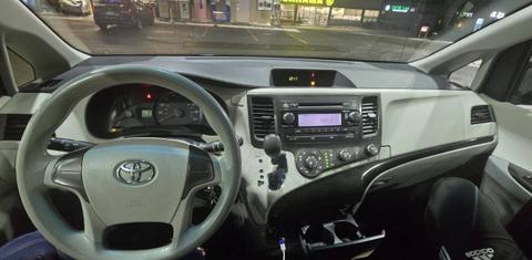 Toyota Sienna 2014
