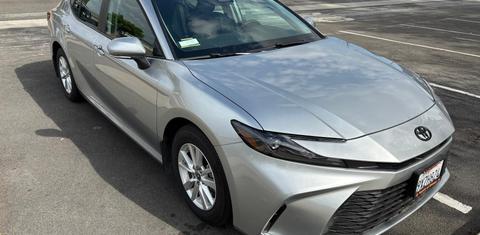 Toyota Camry Hybrid 2026