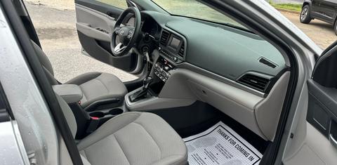 Hyundai Elantra 2020