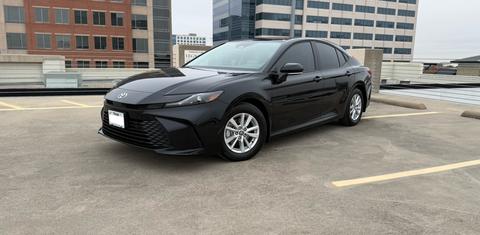 Toyota Camry Hybrid 2026