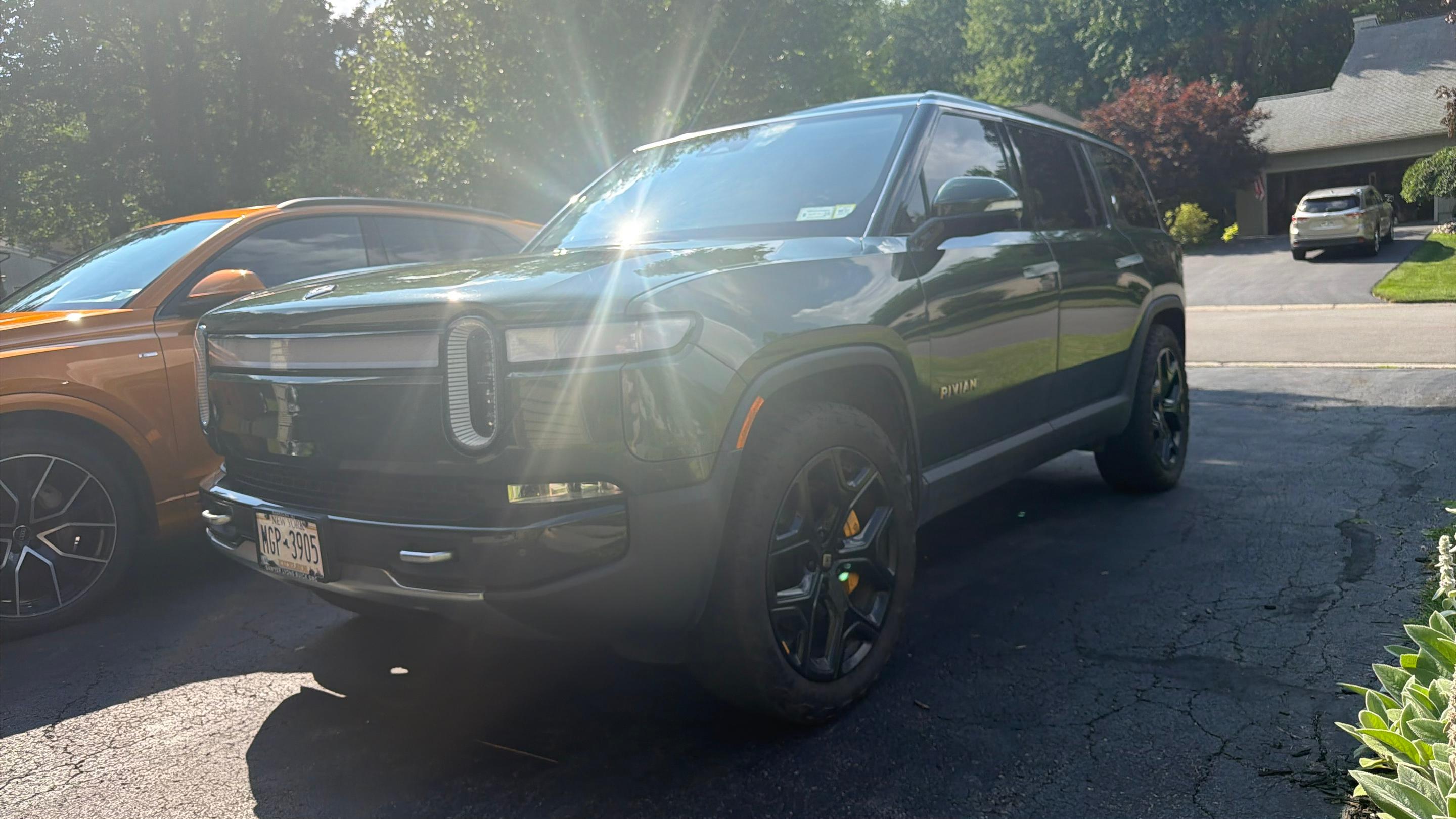 Rivian R1S 2023 in Baldwinsville, NY