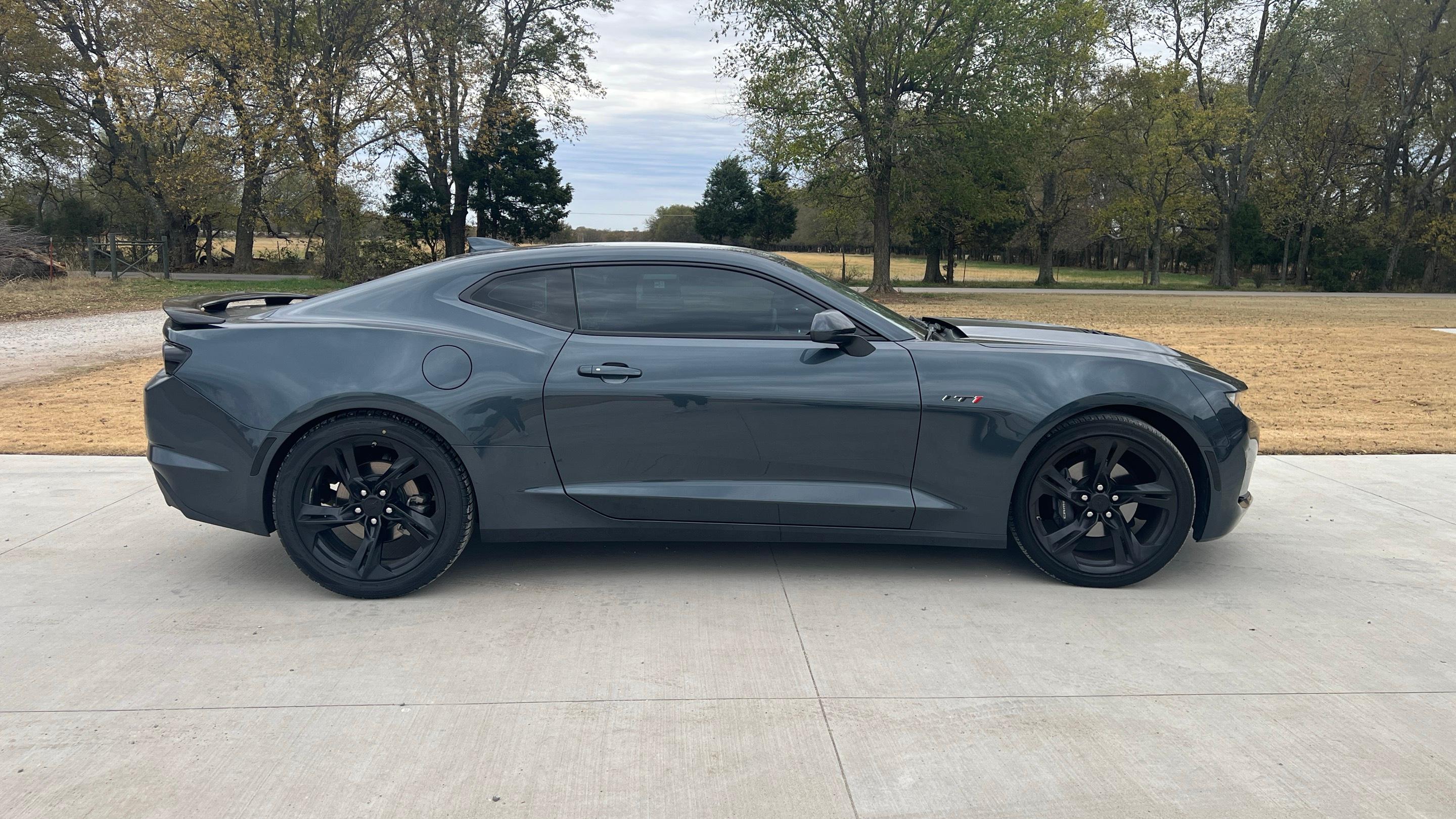 Chevrolet Camaro 2020 in Claremore, OK