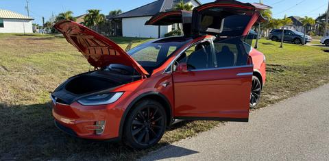 Tesla Model X 2020