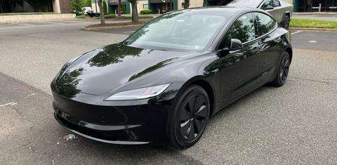 Tesla Model 3 2025