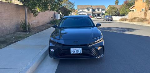 Toyota Camry Hybrid 2025