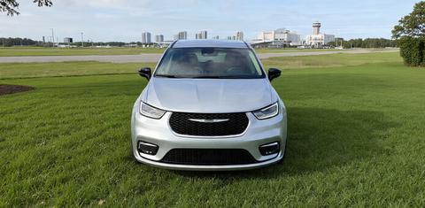 Chrysler Pacifica 2024