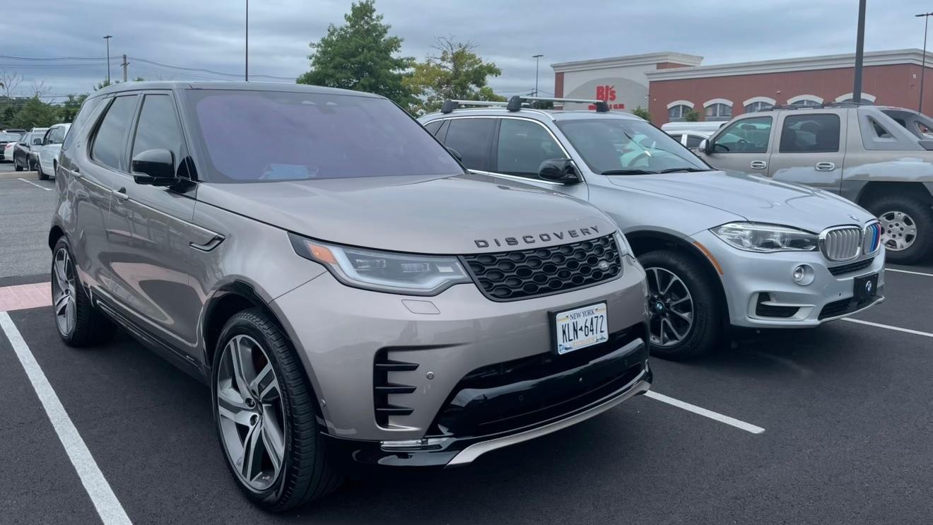 Land Rover Discovery 2021 in 