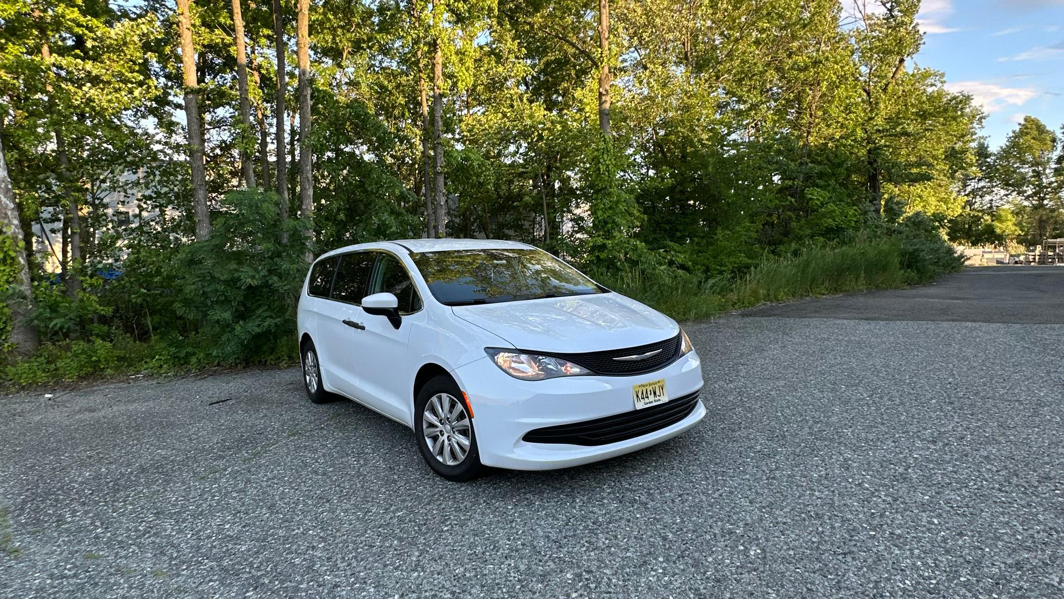 Chrysler Pacifica 2018 in Montclair, NJ