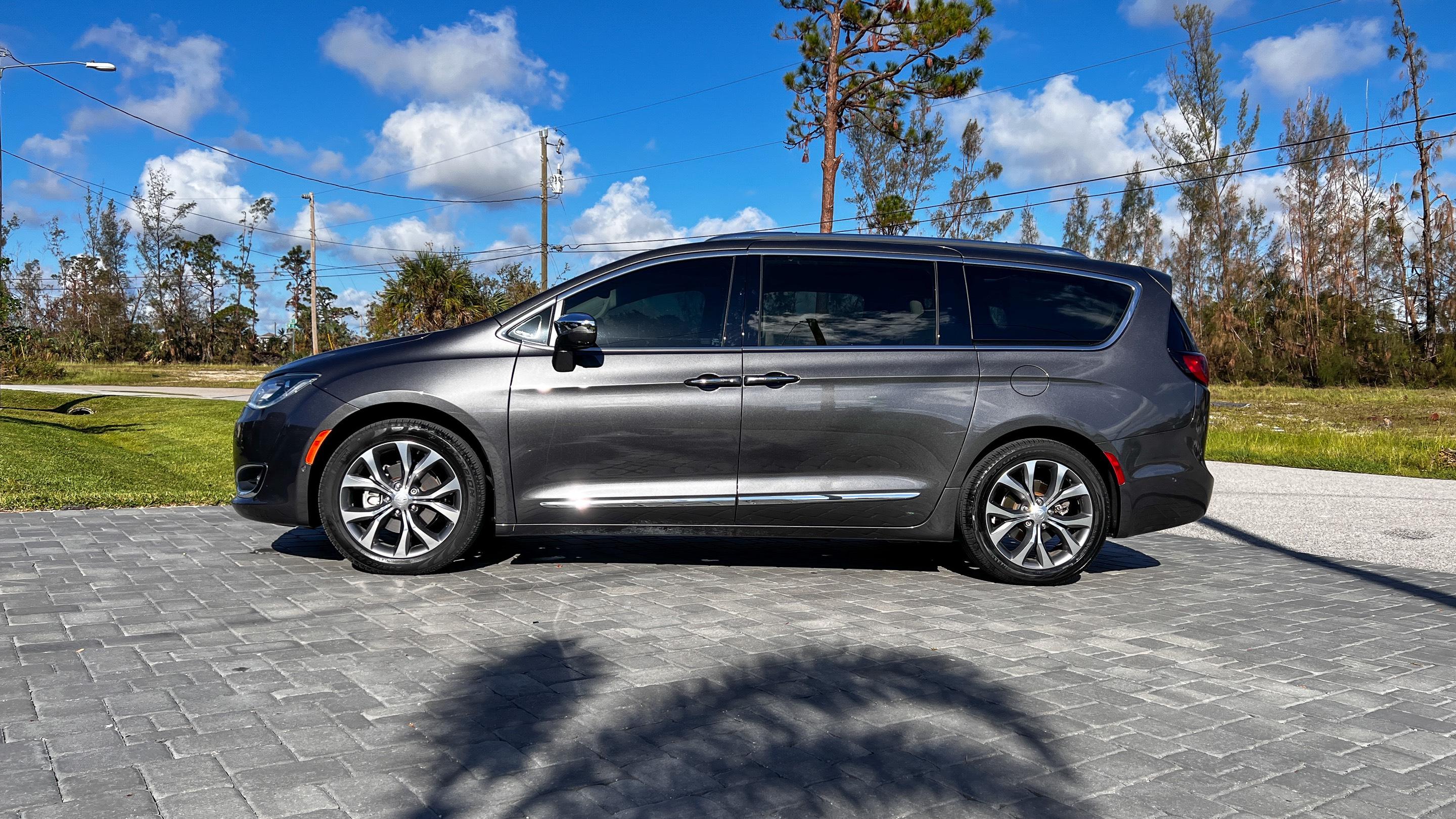 Chrysler Pacifica 2019 in Punta Gorda, FL