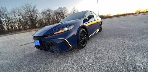 Toyota Camry Hybrid 2025