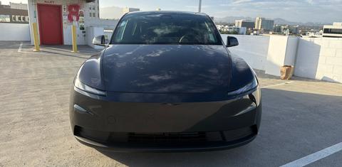 Tesla Model Y 2026