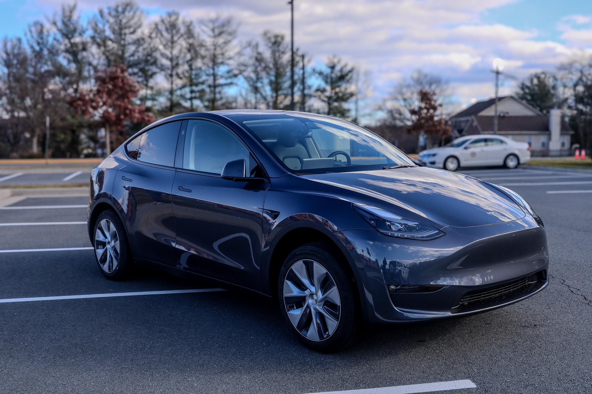 Tesla Model Y 2023 in Herndon, VA