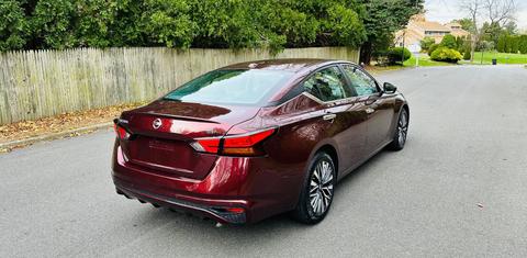 Nissan Altima 2024