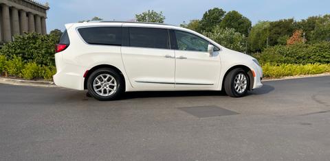Chrysler Pacifica 2020