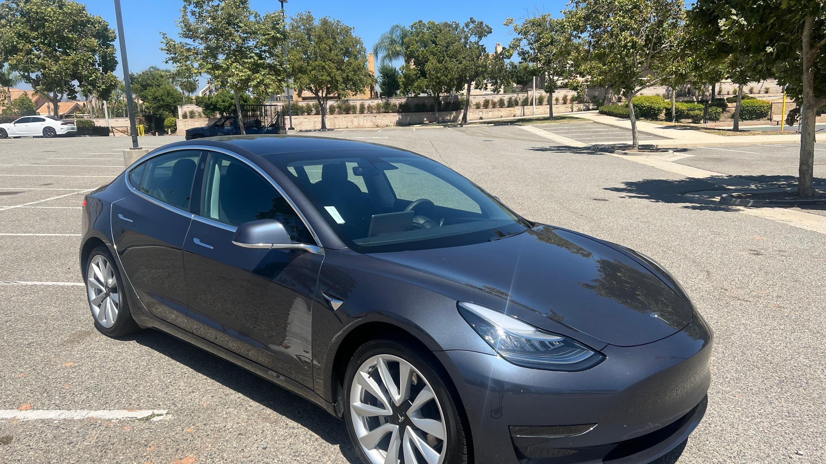 Tesla Model 3 2020 in 