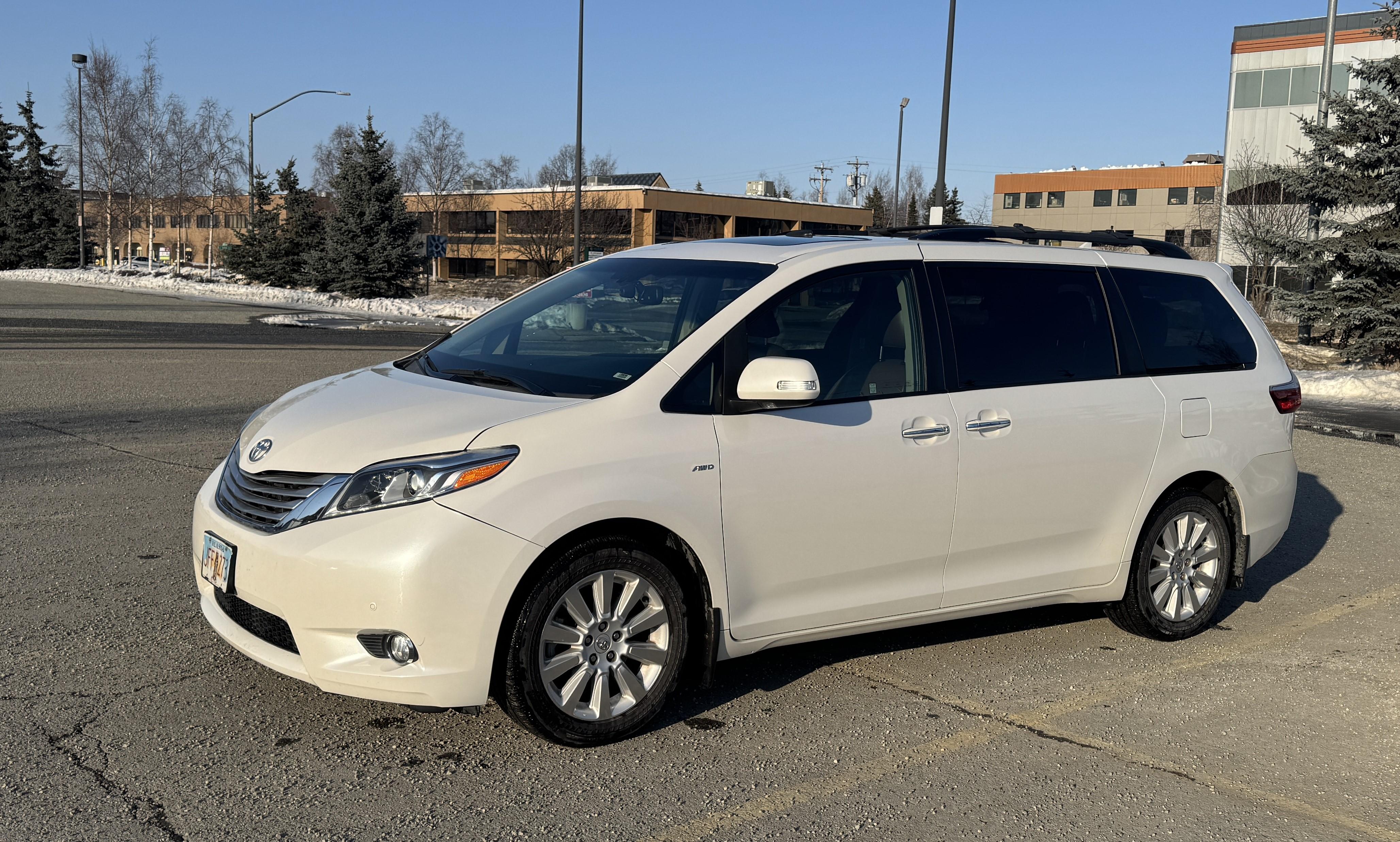 Toyota Sienna 2016 in Anchorage, AK