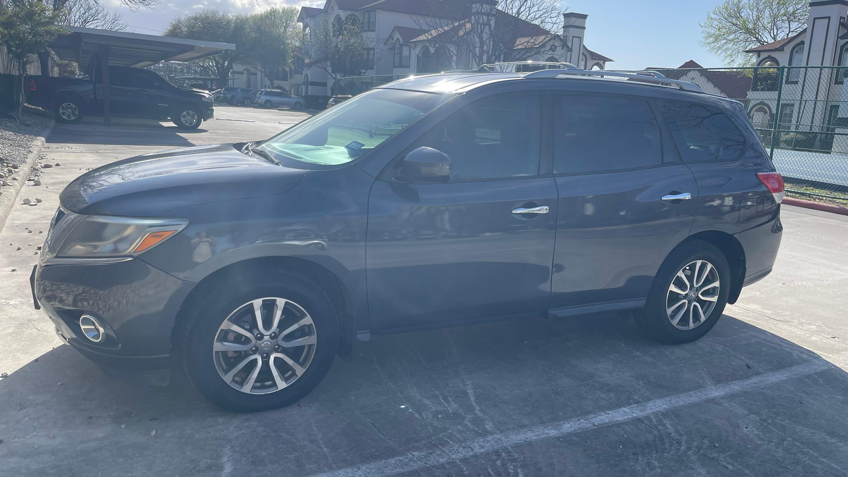 Nissan Pathfinder 2014 in San Marcos, TX