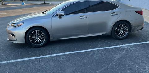 Lexus ES 2017