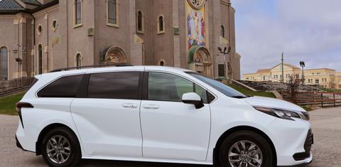 Toyota Sienna 2025