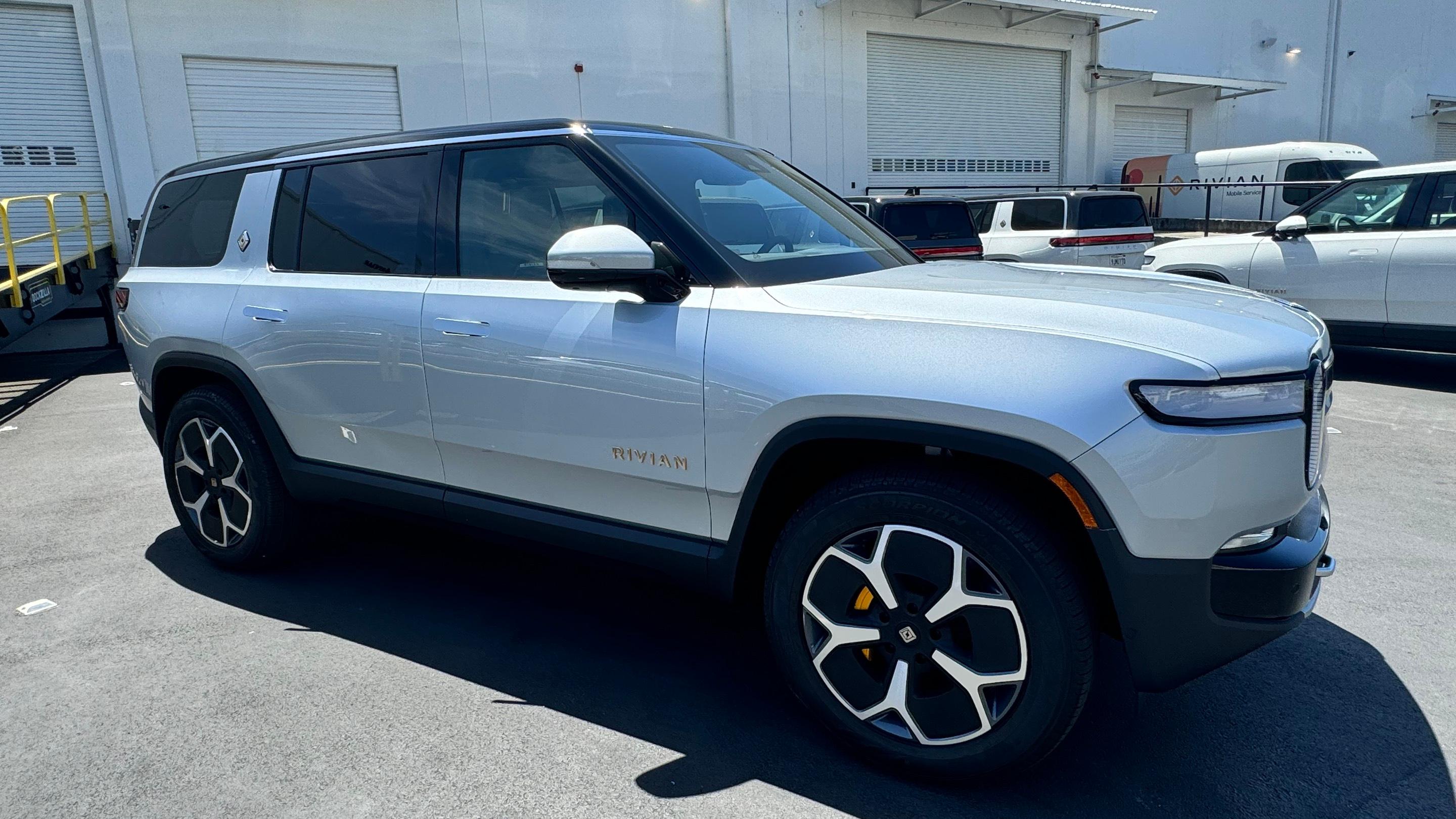 Rivian R1S 2024 in Brentwood, CA