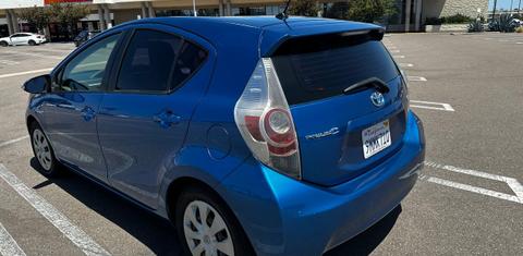 Toyota Prius c 2012