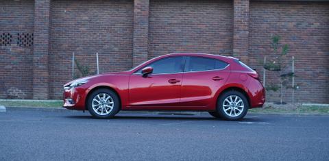 Mazda MAZDA3 2016