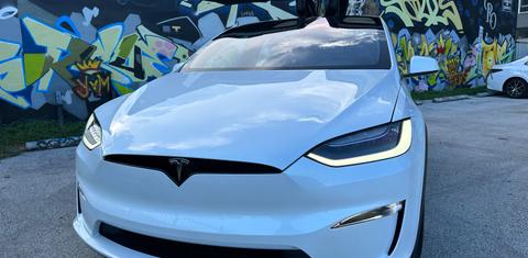 Tesla Model X 2023