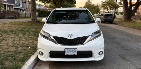 Toyota Sienna 2015