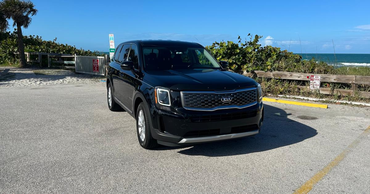 Kia Telluride 2020 rental in Orlando, FL by Whips & Cribs L. Turo