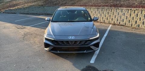 Hyundai Elantra 2025