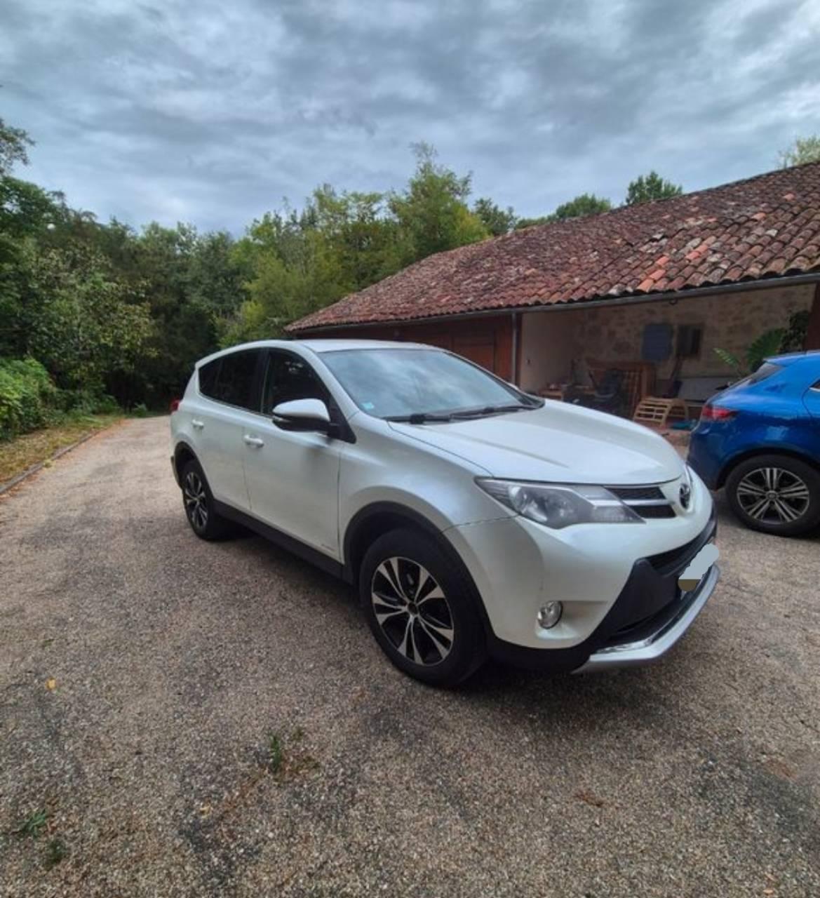 Toyota RAV 4 2015 à Calvi