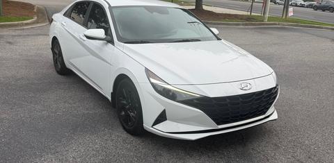 Hyundai Elantra 2023