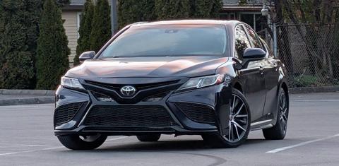 Toyota Camry 2021