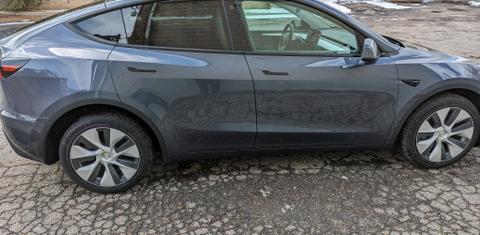 Tesla Model Y 2023