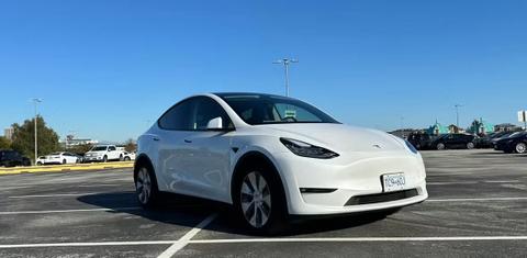 Tesla Model Y 2022