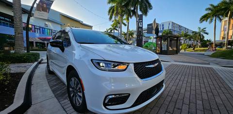 Chrysler Pacifica 2025