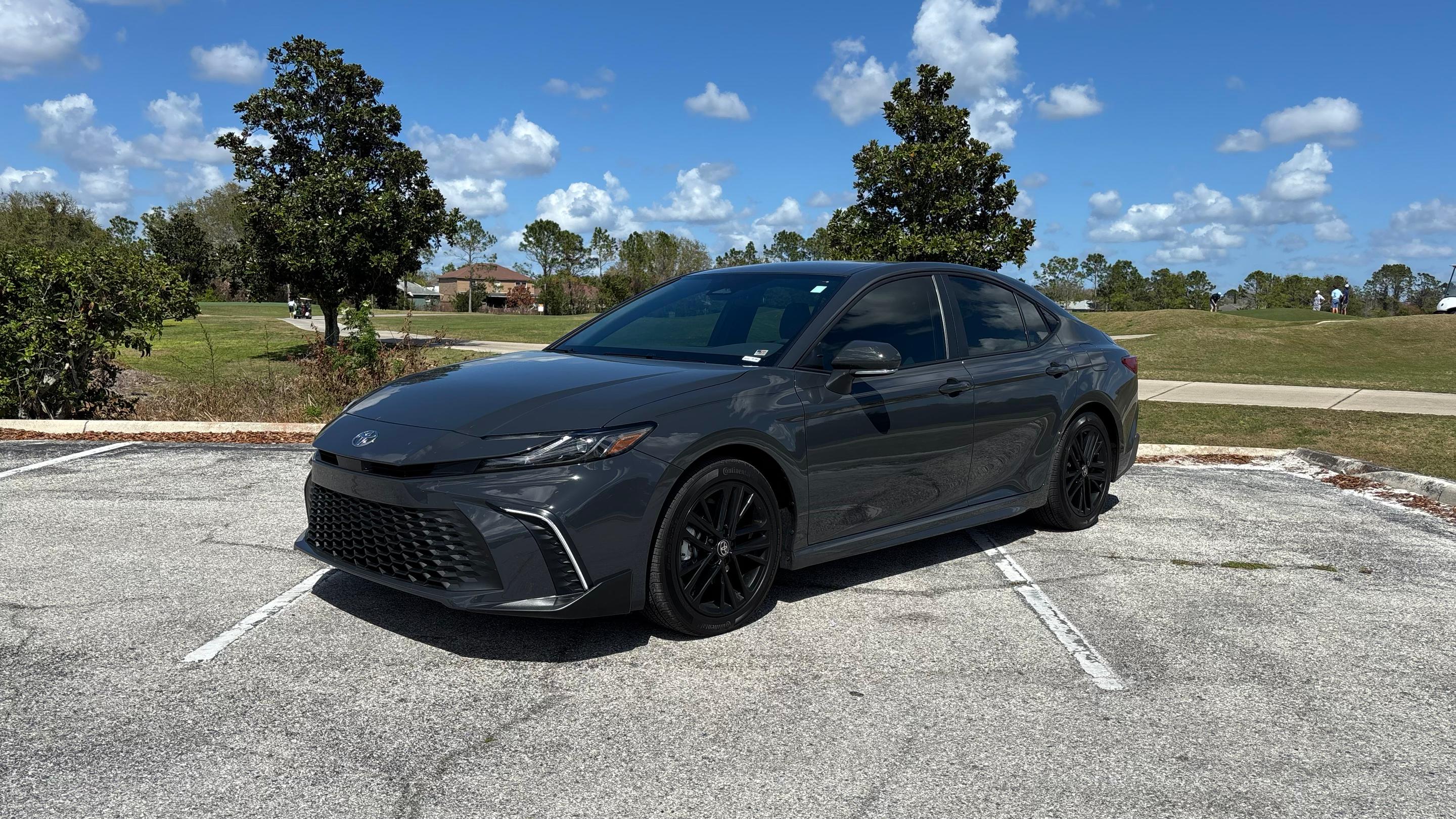 Toyota Camry Hybrid 2026 in 