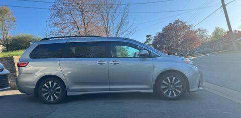 Toyota Sienna 2019