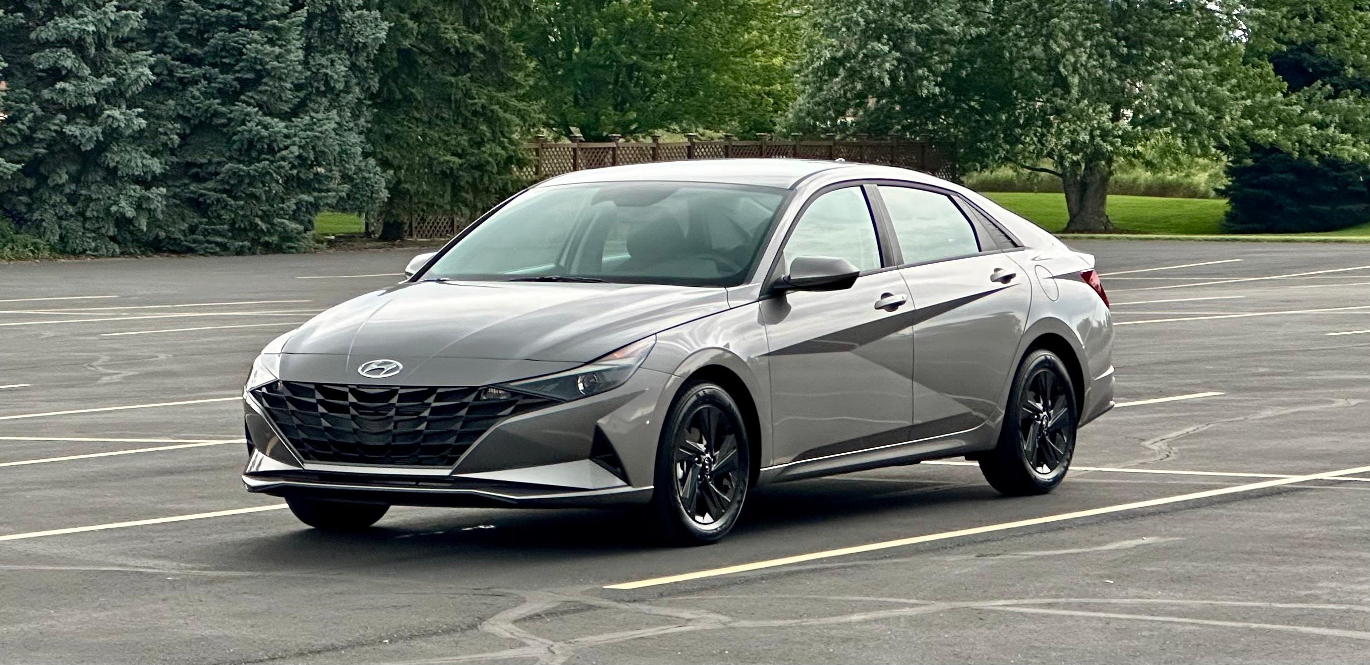 Hyundai Elantra 2023 in 