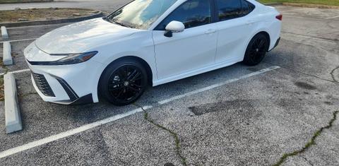 Toyota Camry Hybrid 2026