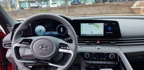 Hyundai Elantra 2023