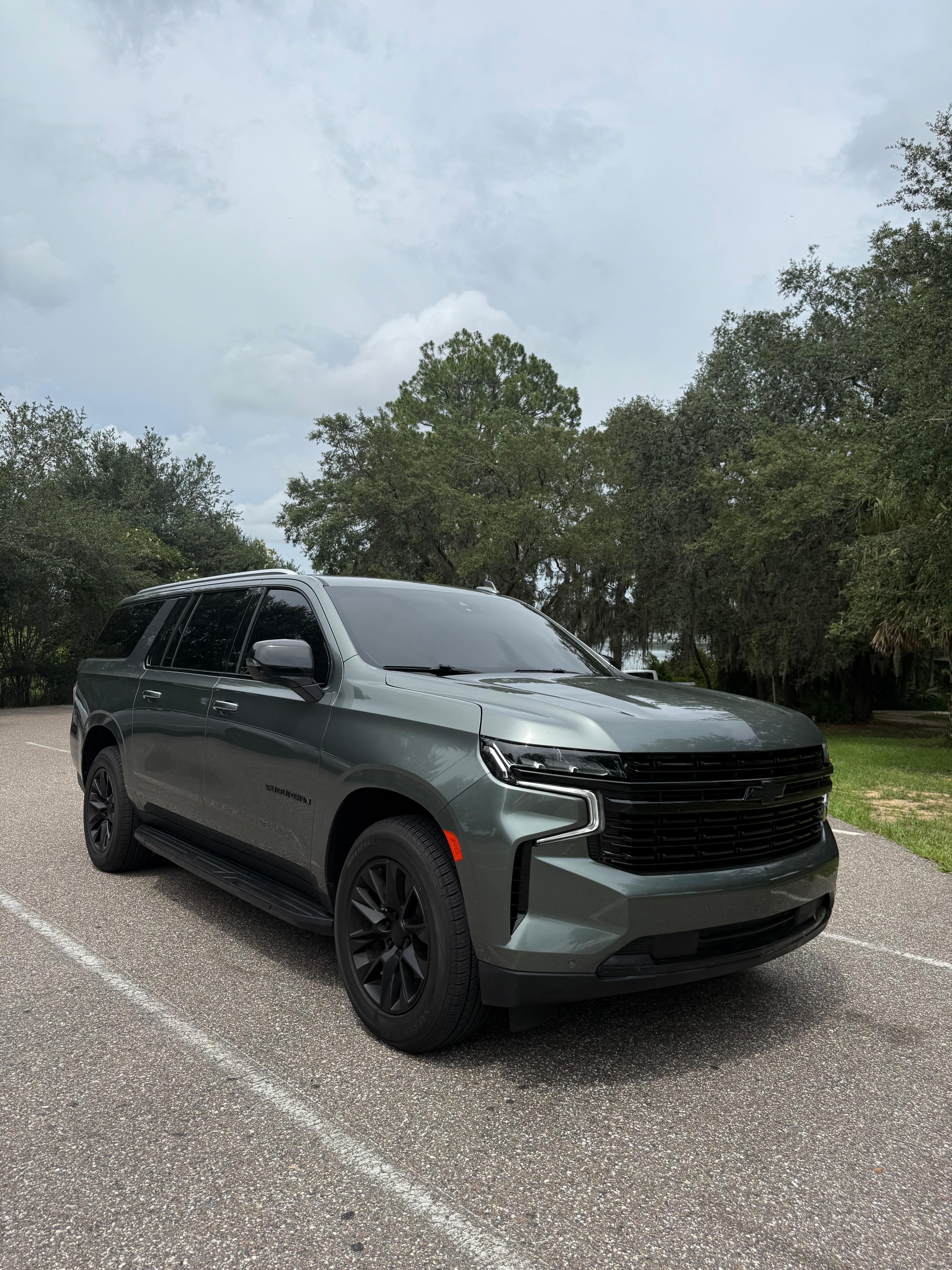 Chevrolet Suburban 2023 in 