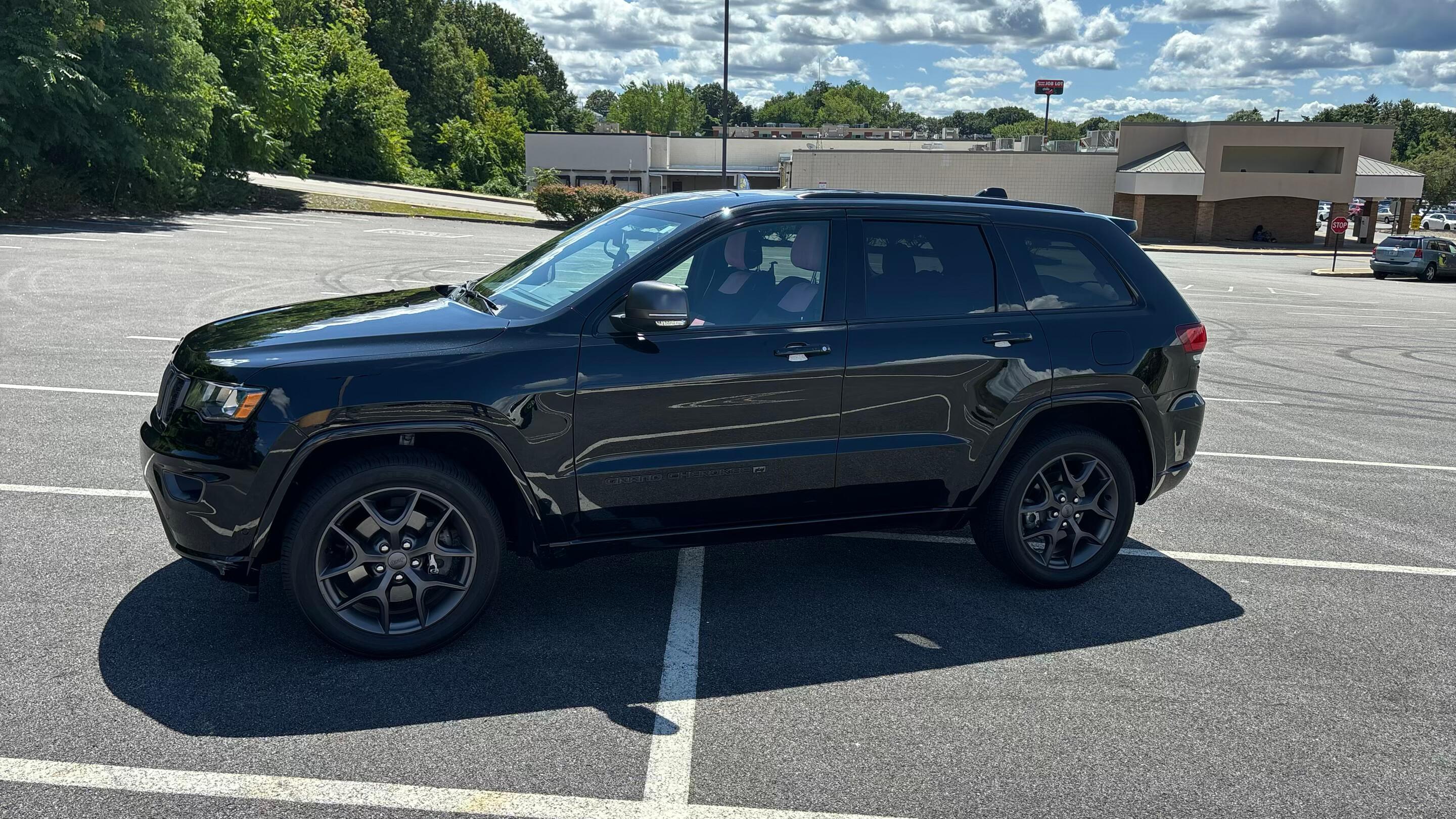 Jeep Grand Cherokee 2021 in Cleveland Heights, OH