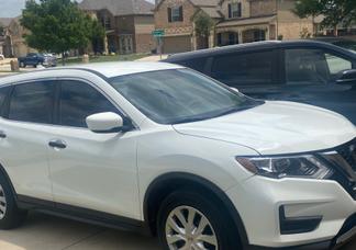 Nissan Rogue car