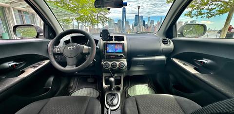 Scion xD 2012