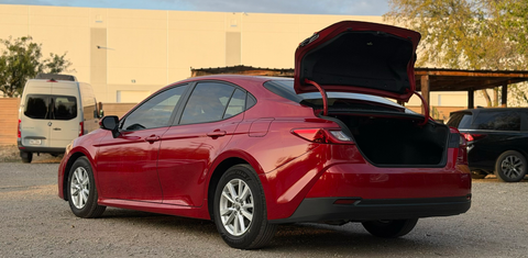 Toyota Camry Hybrid 2025