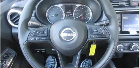 Nissan Versa 2024