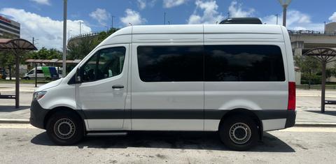 Mercedes-Benz Sprinter 2024