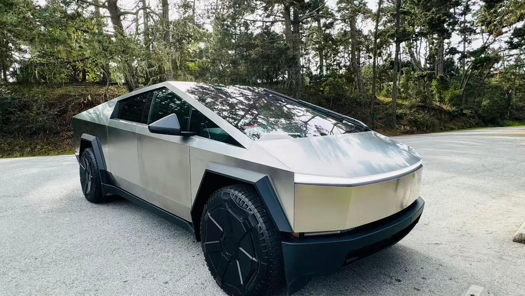 Tesla Cybertruck 2024 in San Jose, CA