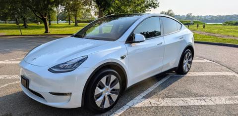 Tesla Model Y 2022